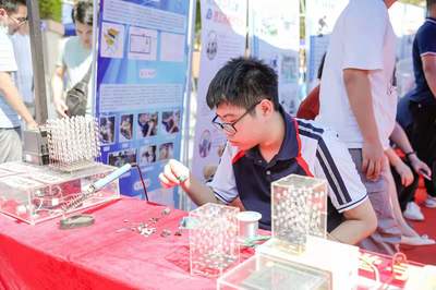 匠心筑夢不負(fù)青春 精技勤學(xué)砥礪前行--2021年珠海市職業(yè)教育活動周啟動儀式暨職教風(fēng)采展示活動舉行