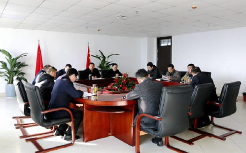 合肥財(cái)經(jīng)職業(yè)學(xué)院召開非學(xué)歷教育專題研討會 探討現(xiàn)代職業(yè)教育發(fā)展新路徑